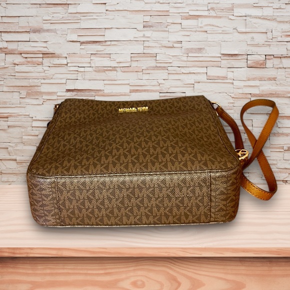 Michael Kors Brown Crossbody Bag - Picture 6 of 8